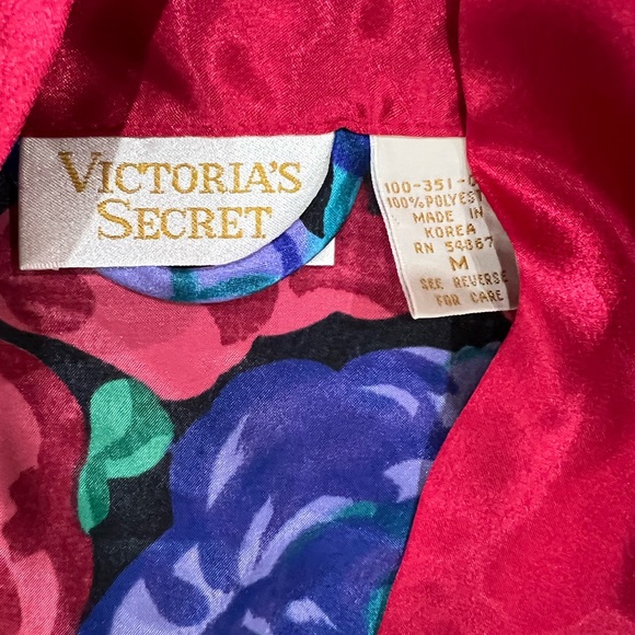 Victoria’s Secret Floral Short Satin Robe Loungewear - Picture 3 of 3